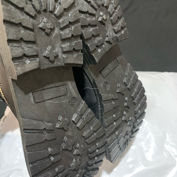 Girl Kid size 6 boots New - Picture 7 of 8